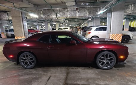 Dodge Challenger III рестайлинг 2, 2020 год, 3 800 000 рублей, 4 фотография