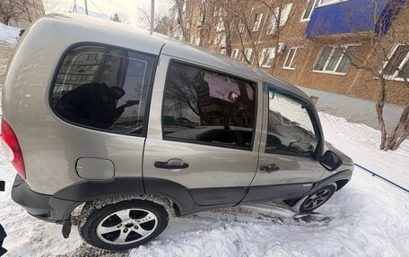 Chevrolet Niva I рестайлинг, 2012 год, 450 000 рублей, 4 фотография