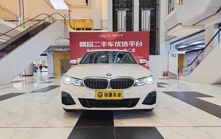 BMW 3 серия, 2022 год, 2 645 000 рублей, 2 фотография