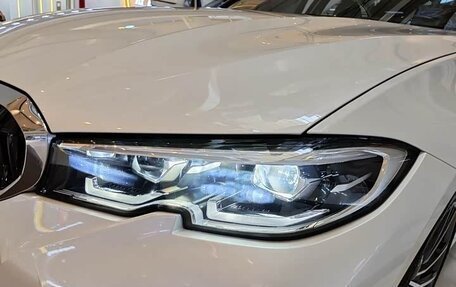 BMW 3 серия, 2022 год, 2 645 000 рублей, 13 фотография