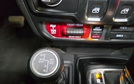 Jeep Wrangler, 2021 год, 4 980 000 рублей, 10 фотография