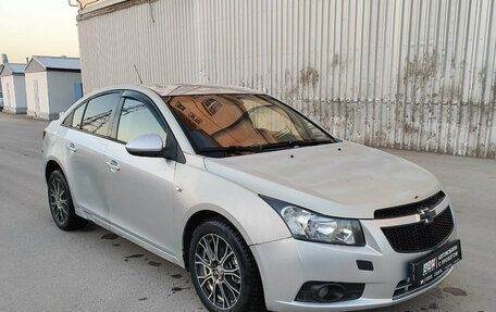 Chevrolet Cruze II, 2010 год, 427 000 рублей, 3 фотография