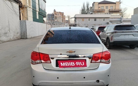 Chevrolet Cruze II, 2010 год, 427 000 рублей, 6 фотография