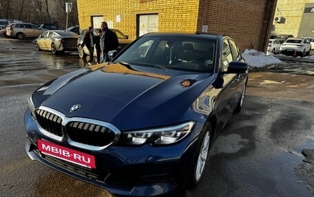 BMW 3 серия, 2019 год, 2 850 000 рублей, 2 фотография