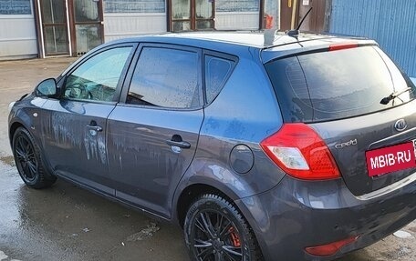 KIA cee'd I рестайлинг, 2011 год, 437 000 рублей, 2 фотография