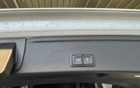 Audi A4, 2016 год, 1 850 000 рублей, 20 фотография