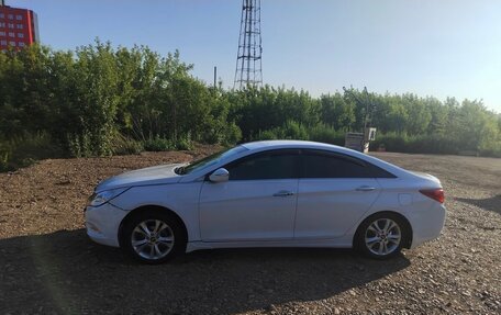 Hyundai Sonata VI, 2011 год, 650 000 рублей, 2 фотография