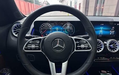 Mercedes-Benz GLB, 2021 год, 2 574 000 рублей, 15 фотография