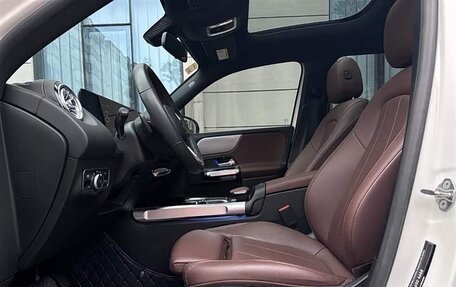 Mercedes-Benz GLB, 2021 год, 2 574 000 рублей, 18 фотография