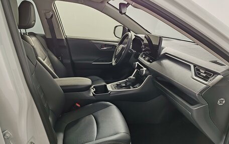 Toyota RAV4, 2025 год, 6 190 000 рублей, 18 фотография