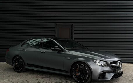 Mercedes-Benz E-Класс AMG, 2017 год, 9 000 000 рублей, 7 фотография