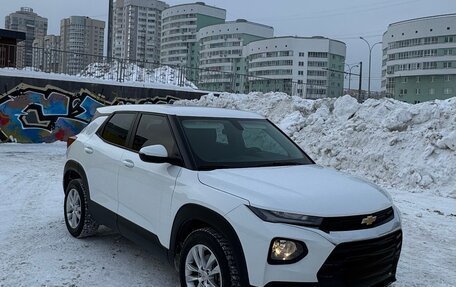 Chevrolet TrailBlazer, 2021 год, 2 090 000 рублей, 3 фотография
