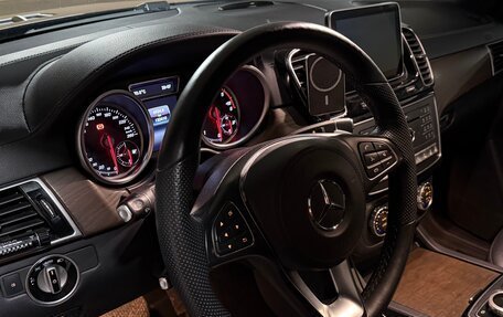 Mercedes-Benz GLS, 2016 год, 3 500 000 рублей, 12 фотография