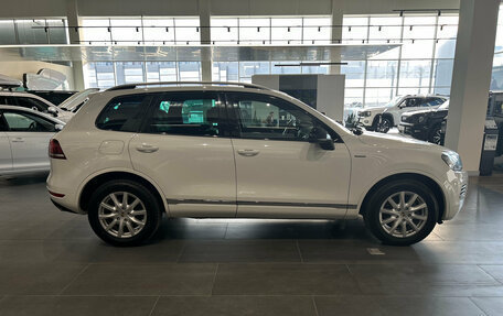 Volkswagen Touareg III, 2013 год, 1 899 000 рублей, 6 фотография