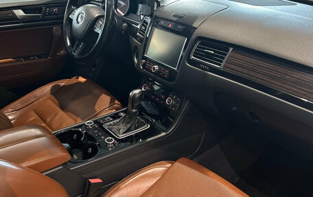 Volkswagen Touareg III, 2013 год, 1 899 000 рублей, 13 фотография