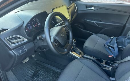 Hyundai Solaris II рестайлинг, 2021 год, 1 300 000 рублей, 6 фотография