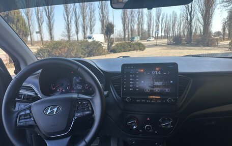 Hyundai Solaris II рестайлинг, 2021 год, 1 300 000 рублей, 7 фотография