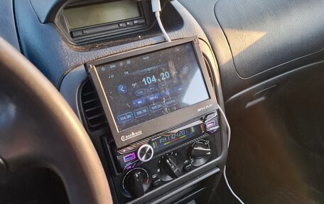 Mitsubishi Carisma I, 2002 год, 220 000 рублей, 8 фотография