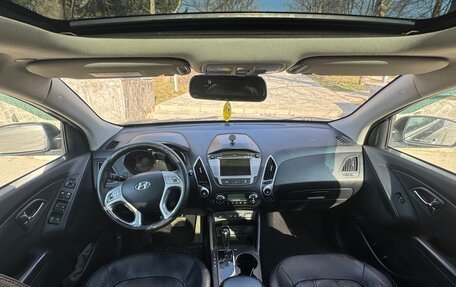 Hyundai Tucson III, 2011 год, 1 250 000 рублей, 15 фотография