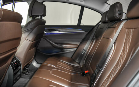 BMW 5 серия, 2019 год, 4 490 000 рублей, 13 фотография