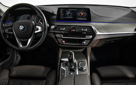 BMW 5 серия, 2019 год, 4 490 000 рублей, 15 фотография