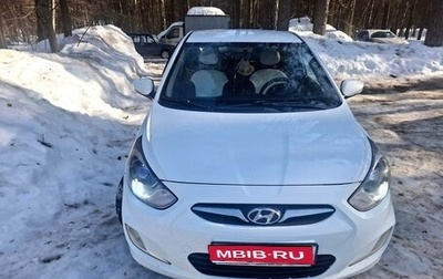Hyundai Solaris II рестайлинг, 2011 год, 710 000 рублей, 1 фотография
