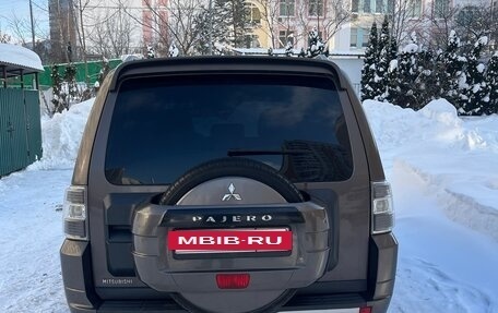 Mitsubishi Pajero IV, 2011 год, 2 100 000 рублей, 3 фотография