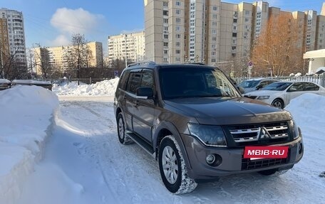 Mitsubishi Pajero IV, 2011 год, 2 100 000 рублей, 2 фотография