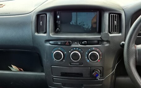 Toyota Succeed I рестайлинг, 2003 год, 600 000 рублей, 9 фотография