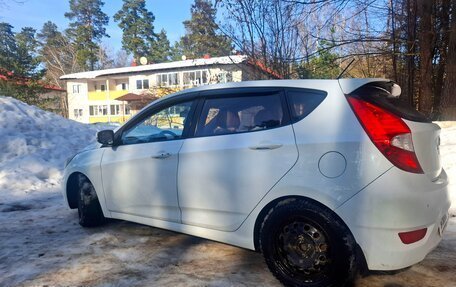 Hyundai Solaris II рестайлинг, 2011 год, 710 000 рублей, 7 фотография