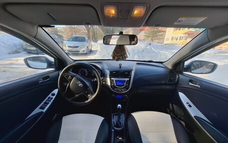 Hyundai Solaris II рестайлинг, 2011 год, 710 000 рублей, 13 фотография