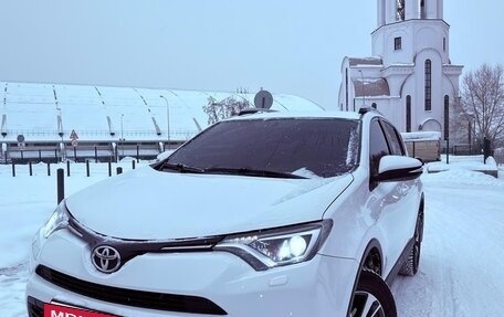 Toyota RAV4, 2016 год, 2 130 000 рублей, 8 фотография