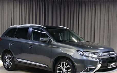 Mitsubishi Outlander III рестайлинг 3, 2017 год, 2 149 000 рублей, 3 фотография