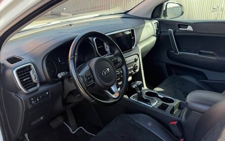 KIA Sportage IV рестайлинг, 2018 год, 2 400 000 рублей, 8 фотография