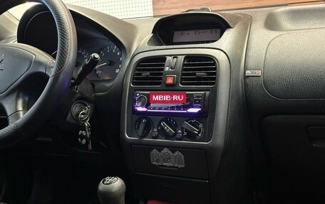 Mitsubishi Carisma I, 2003 год, 250 000 рублей, 10 фотография