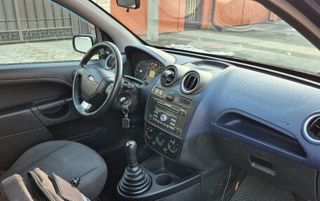 Ford Fiesta, 2006 год, 377 000 рублей, 10 фотография