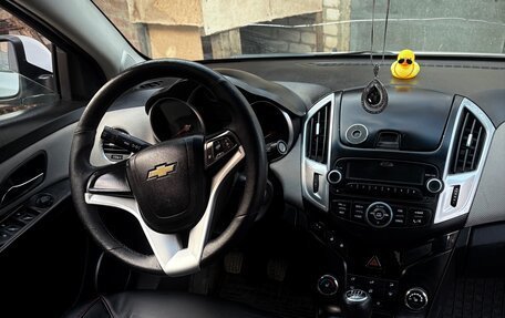 Chevrolet Cruze II, 2013 год, 835 000 рублей, 10 фотография