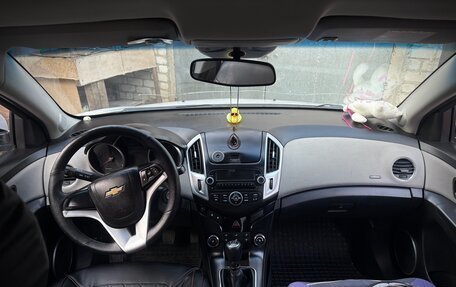 Chevrolet Cruze II, 2013 год, 835 000 рублей, 3 фотография