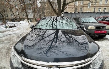 Toyota Camry, 2015 год, 2 700 000 рублей, 4 фотография