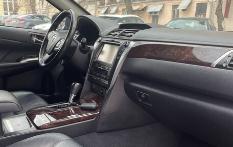 Toyota Camry, 2015 год, 2 700 000 рублей, 18 фотография