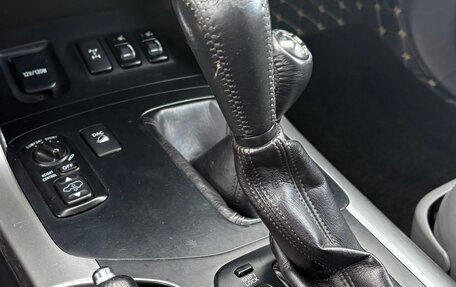 Toyota Land Cruiser Prado 120 рестайлинг, 2004 год, 1 700 000 рублей, 13 фотография