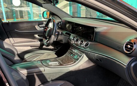 Mercedes-Benz E-Класс, 2021 год, 4 600 000 рублей, 6 фотография