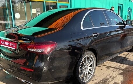 Mercedes-Benz E-Класс, 2021 год, 4 600 000 рублей, 4 фотография