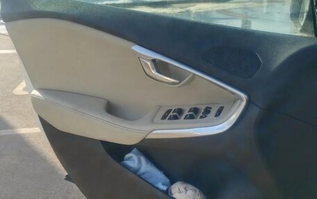 Volvo V40 Cross Country I, 2013 год, 1 450 000 рублей, 12 фотография