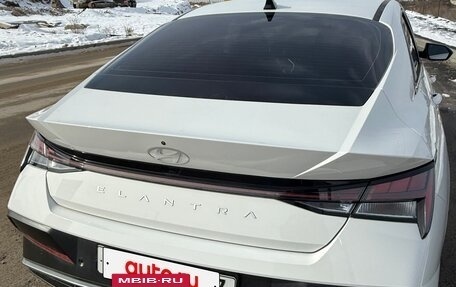 Hyundai Elantra, 2024 год, 2 290 000 рублей, 3 фотография