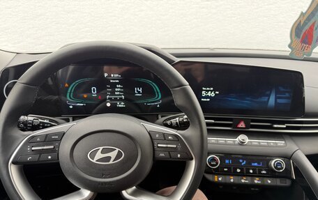 Hyundai Elantra, 2024 год, 2 290 000 рублей, 19 фотография