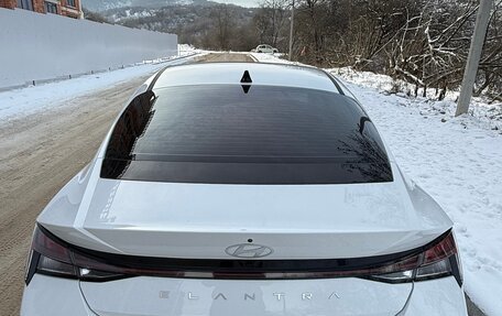 Hyundai Elantra, 2024 год, 2 290 000 рублей, 12 фотография