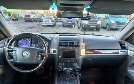 Volkswagen Touareg III, 2004 год, 620 000 рублей, 14 фотография