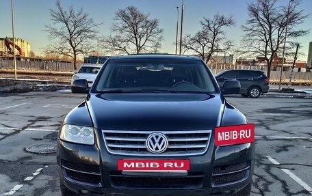 Volkswagen Touareg III, 2004 год, 620 000 рублей, 2 фотография