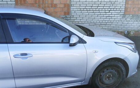 KIA Rio IV, 2018 год, 975 000 рублей, 6 фотография